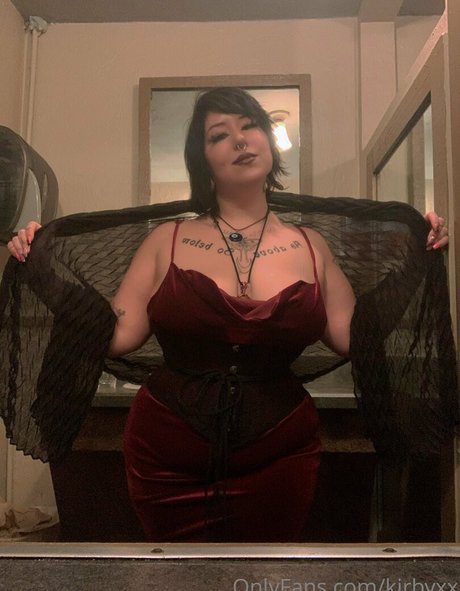 kirbyxx sexy model pictures