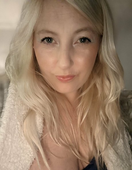 lizzyminx high quality pornstar pictures