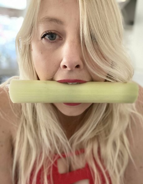 lizzyminx model nudes picture