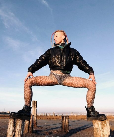 malinafreak model nudes gallery