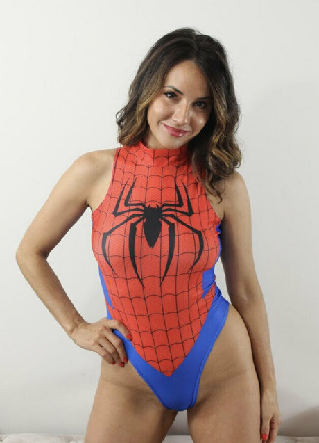 maria cosplay nude model pics