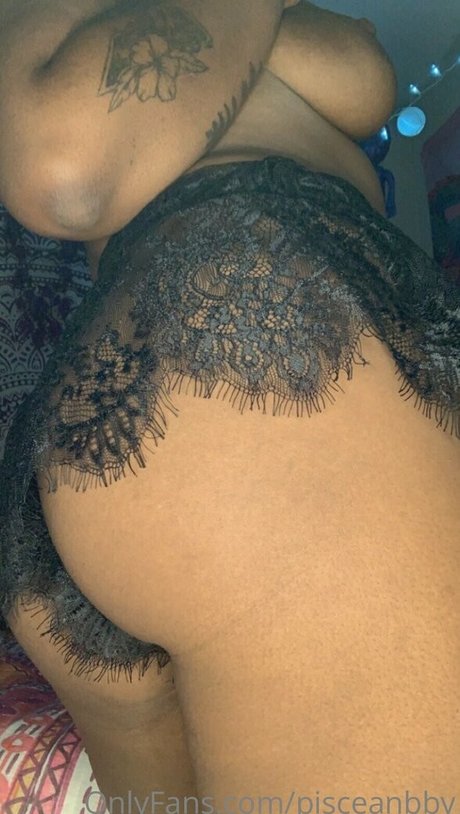 pisceanbby star nude picture