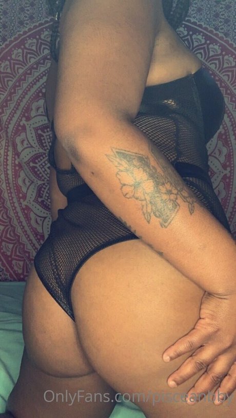 pisceanbby naked actress photos