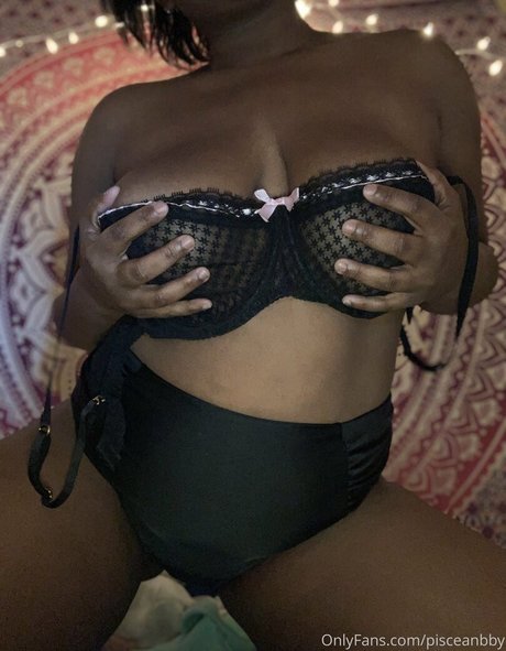 pisceanbby star nudes gallery