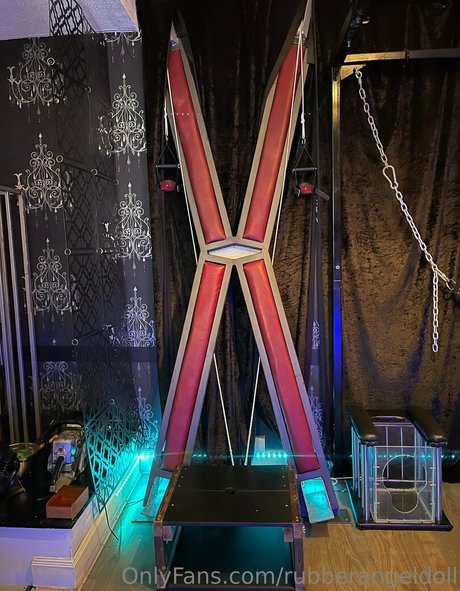 rubberangeldoll pretty model picture