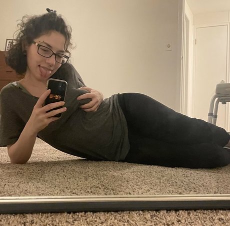 ghostlygothx model perfect picture