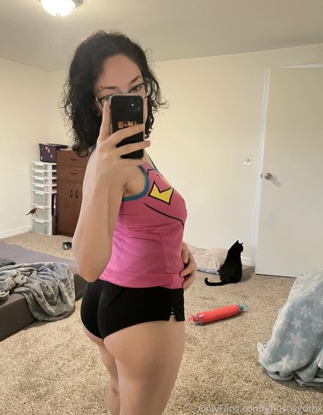 ghostlygothx free model pictures