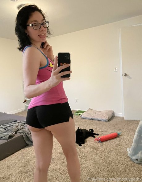 ghostlygothx Profile pic