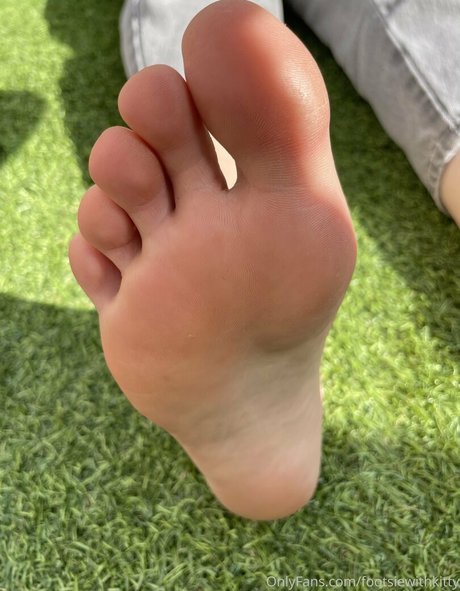footsiewithkitty high quality pornstar images