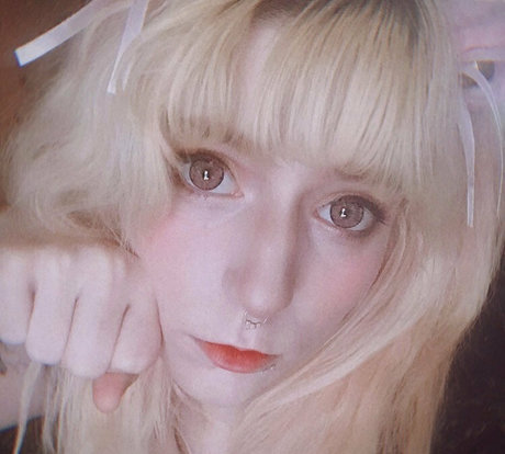 hollynicolebtch hot model photo