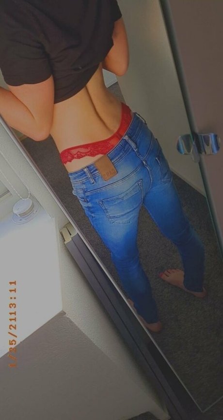 SissyStephaniex model sexy pic