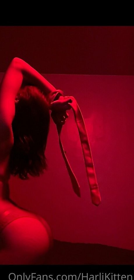 harlikitten model porn pic