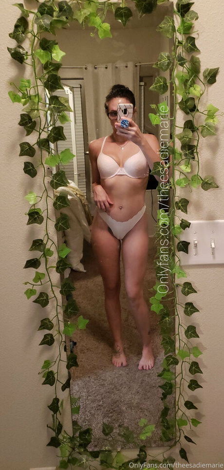 theesadiemarie model art pics