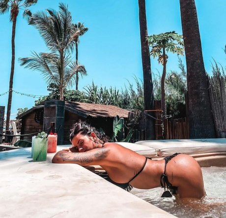 Lola Ortiz sex model photos