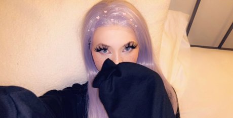 strawbearie milk naked model galleries