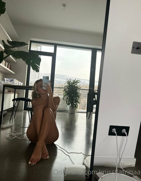 misskatrinaa model hot img