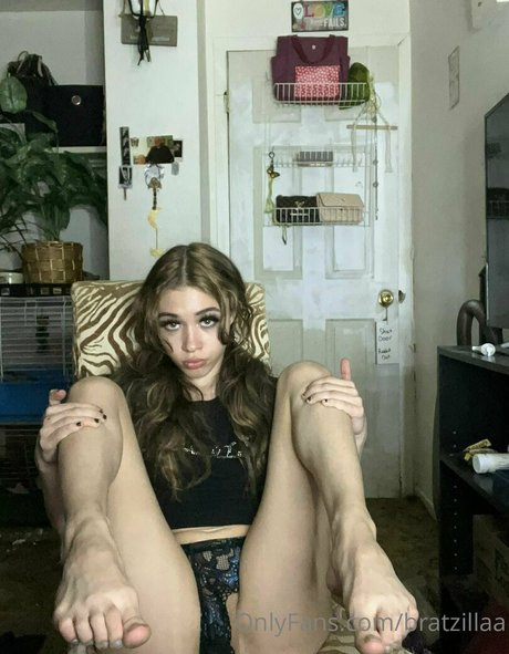 lilypopz nudes pornstar image