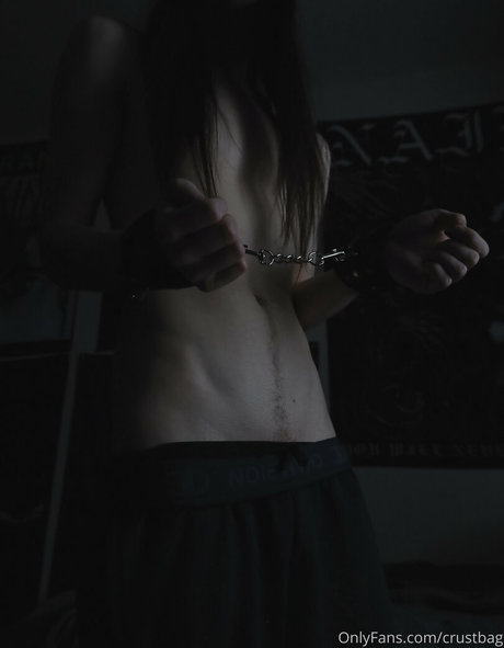 crustbag hot model photo