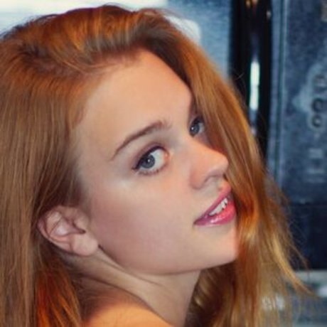 celesterasmussen model nude photos