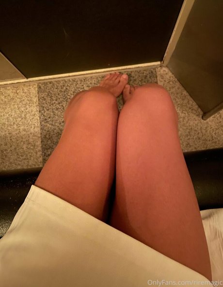 riremagic model nude image