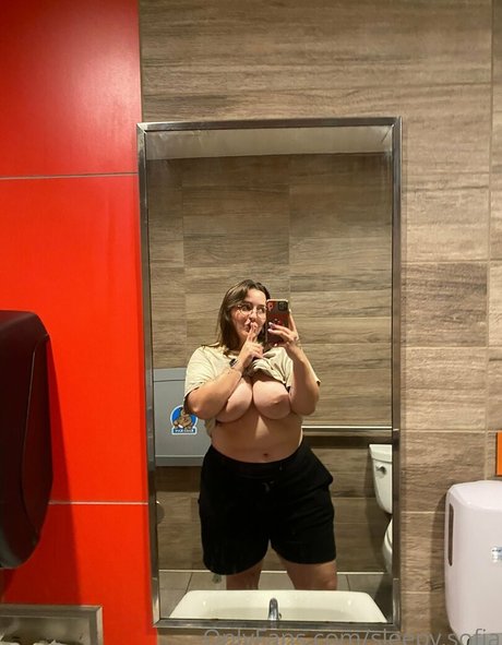 sleepy sofia exclusive actress pic