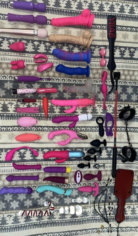 crystal2086bella nude star image