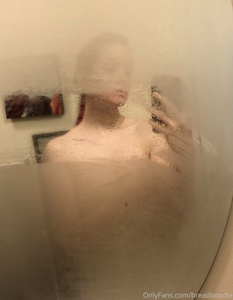 Breadboodle hot actress picture