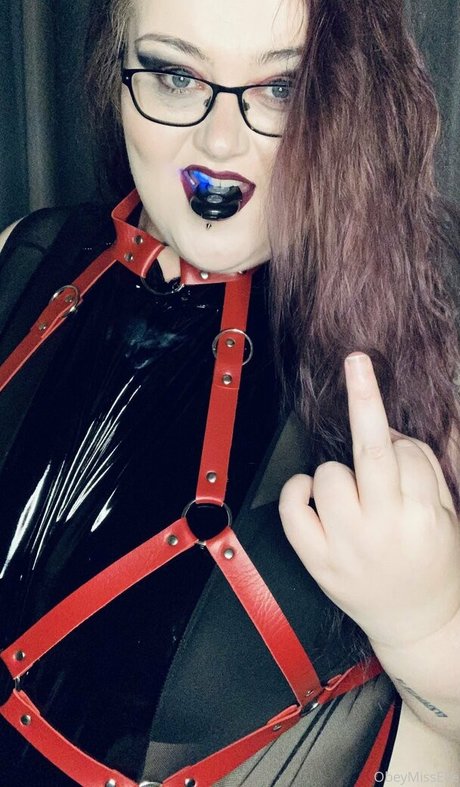 obeymisselle sexy model images