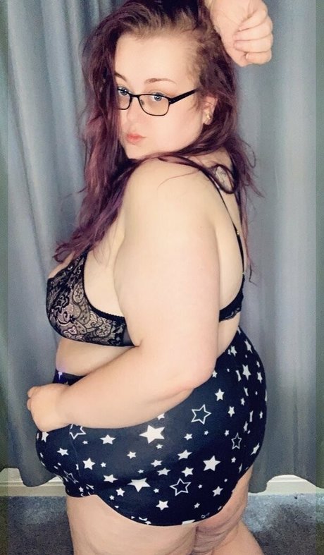 obeymisselle model erotic images