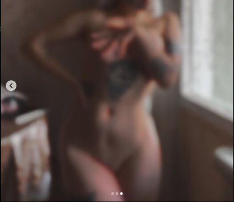 mooanna hot actress photos