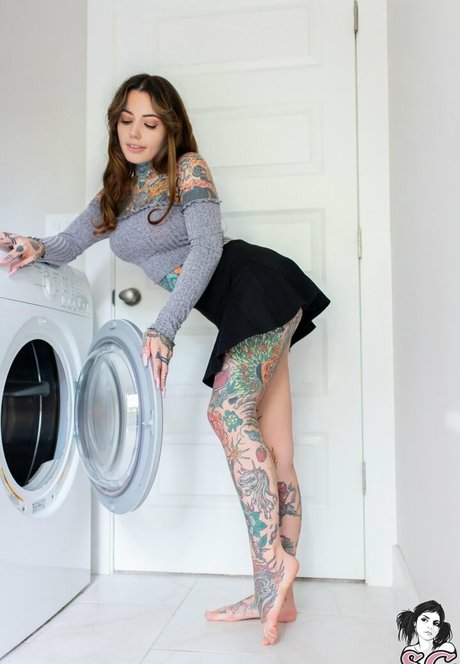 Tiger Lilly free model pic