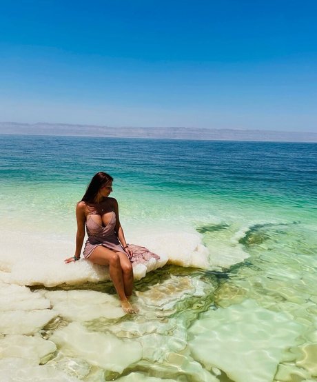 Lara Moreno erotic pornstar galleries