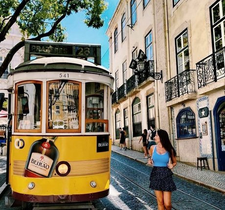 Lara Moreno Profile pic