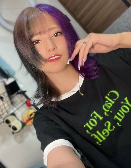 Nagisa Mitsuki hot actress picture