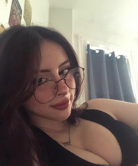 Liv Littlelivbug hot actress picture