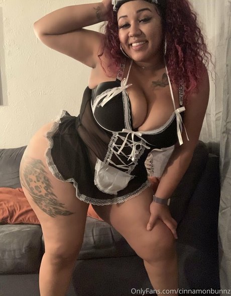 cinnamonbunnz model xxx photo