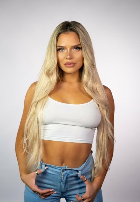 itshannahsworldd erotic pornstar pic