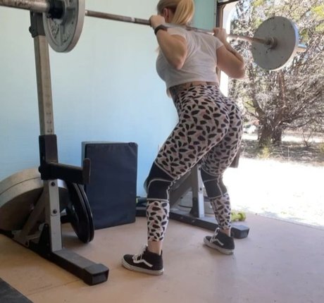 KendraBFit erotic actress archive