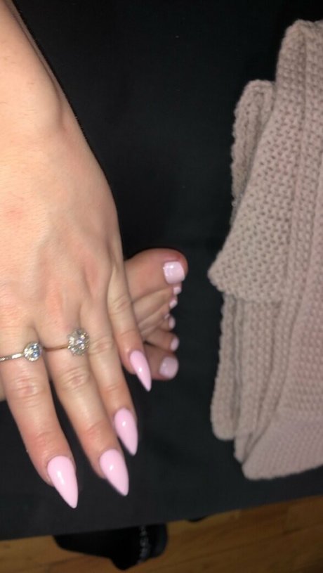 misstinyangel pretty actress photos