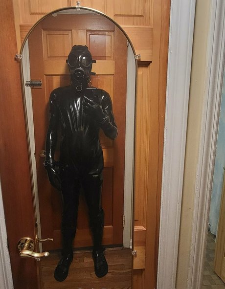 sir latexman high quality model pic