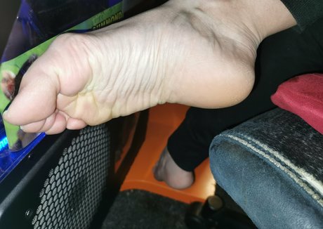 kaybeesfeets pornstar beautiful pictures