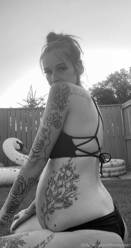 lilhoneybeez pretty model picture