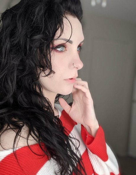 cryptid naked model pictures