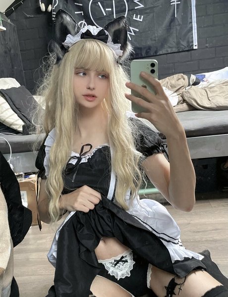 petite twink nice actress gallery