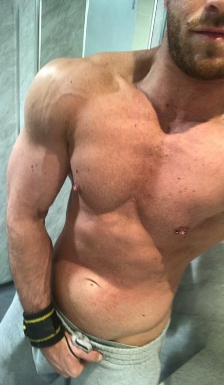 maxeatsellie sex model photos