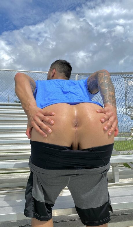 godofarches1 star naked picture