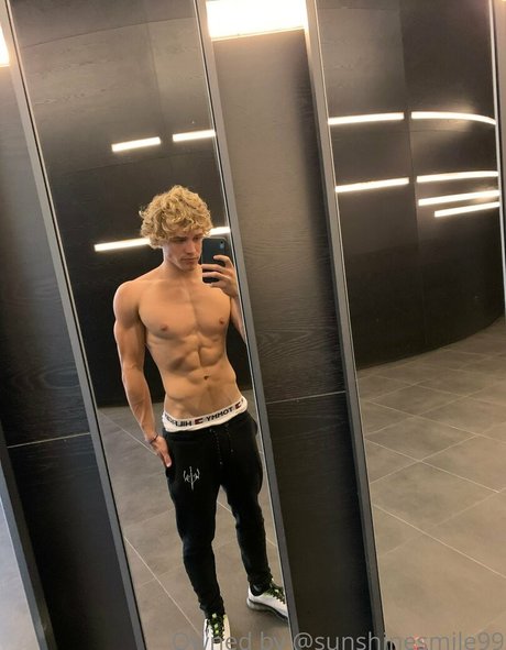 sunshynefree naked pornstar photo