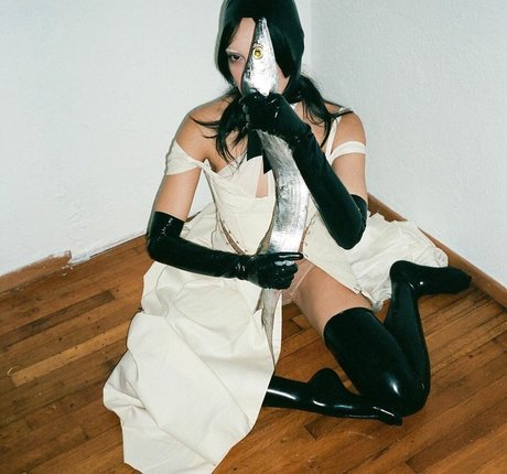 sadsamo pornstar high quality image