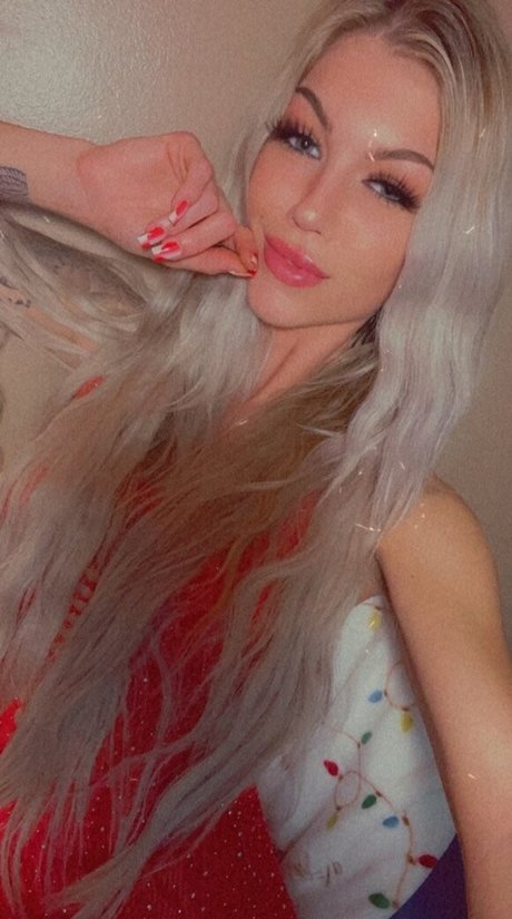 Sydney Angel adult model pic