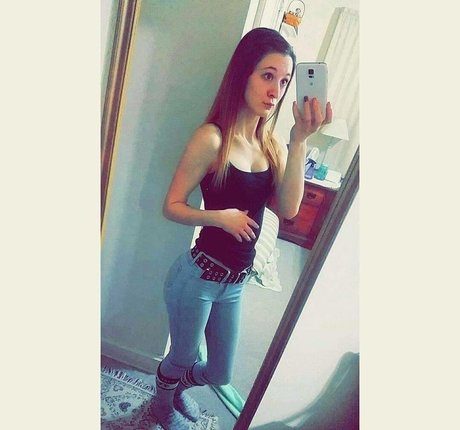 Kayla Wire star adult pics